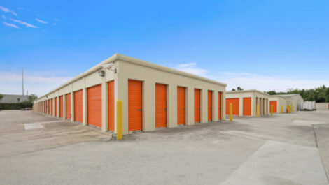 5x10 storage units on Forest City Rd