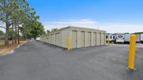 Easy access storage units Davenport, FL