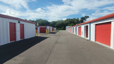 Easy access storage units in DeLand, FL