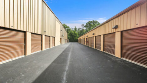 Easy access storage units in Gainesville, FL