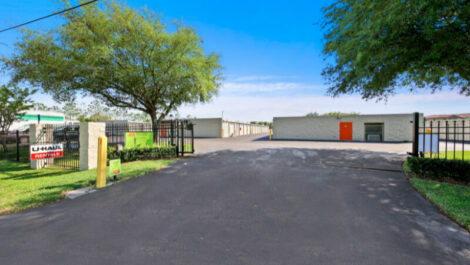 Electronic gate access to self storage facility