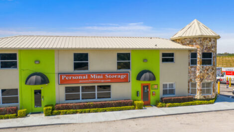 Self storage facility office in Davenport, FL