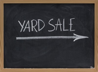 yard sale sign